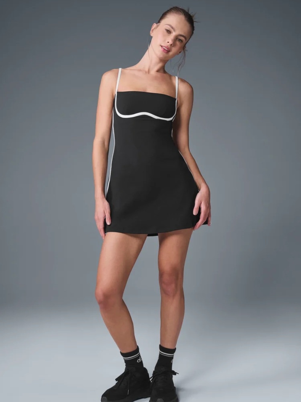 Alo Airbrush Streamlined Dress•Black/White 🖤🤍 - Picture 3 of 14